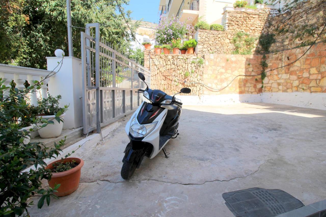 Lengu Holidays Houses Sarande Exterior photo