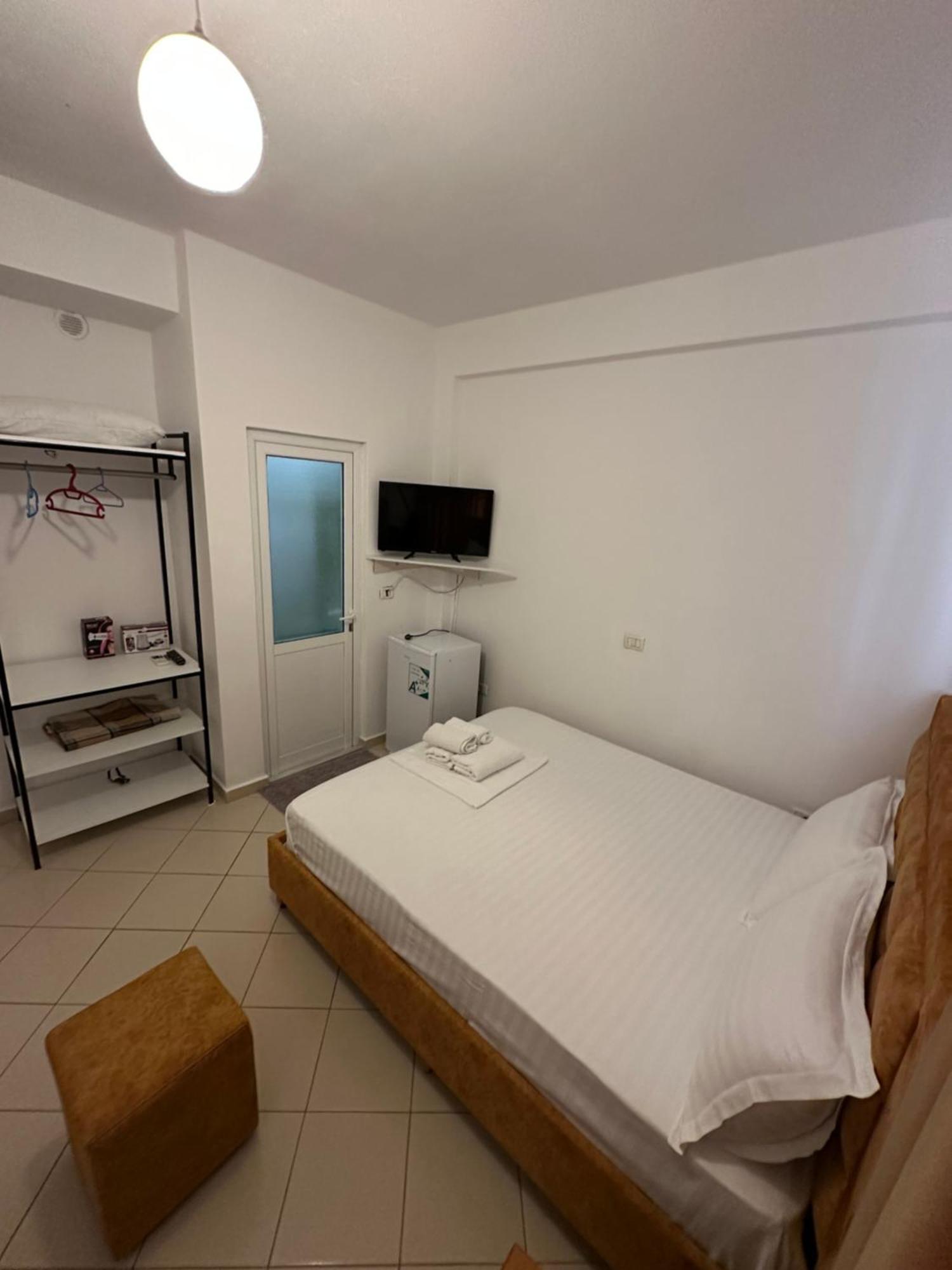Lengu Holidays Houses Sarande Room photo