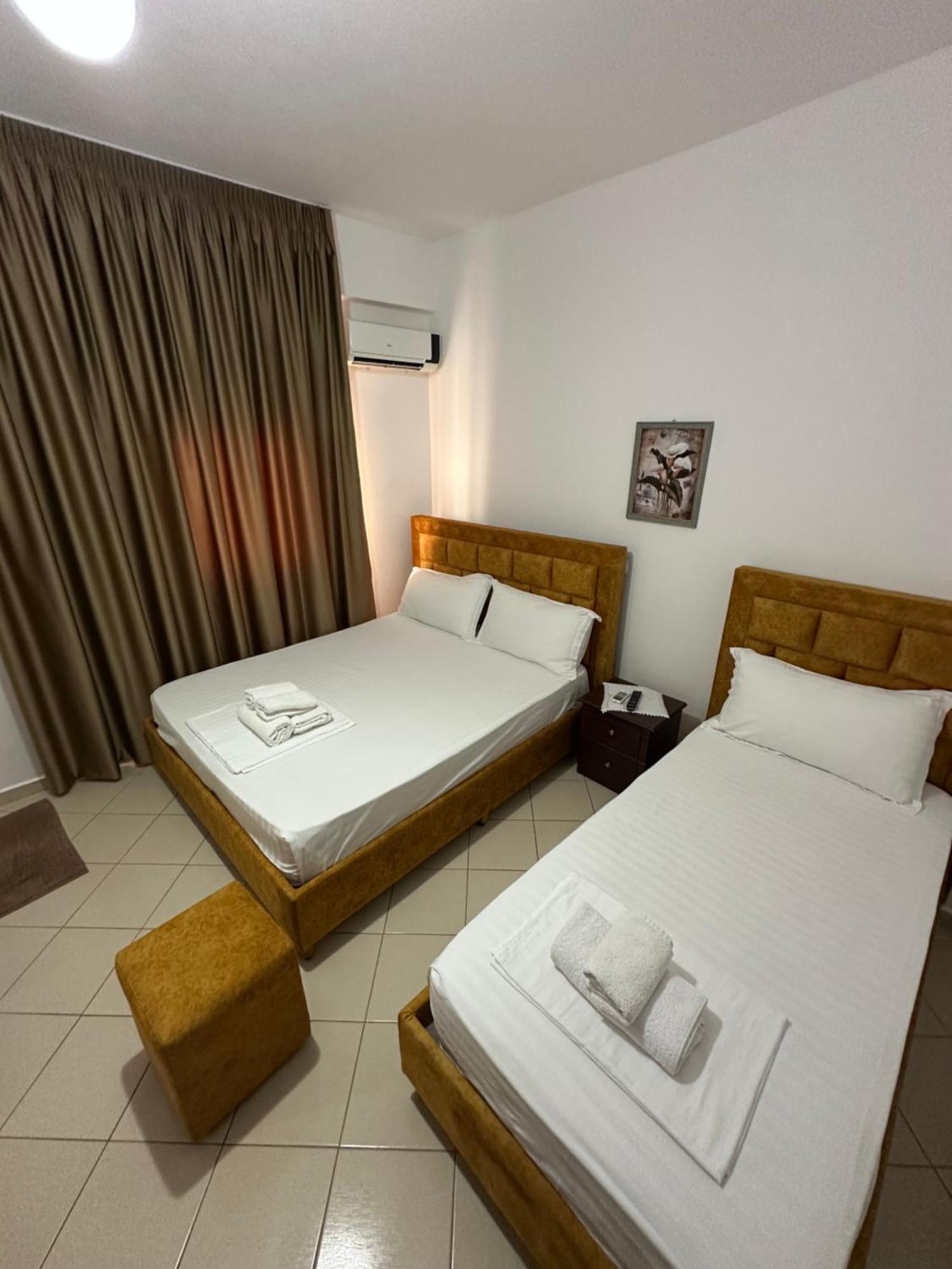 Lengu Holidays Houses Sarande Room photo